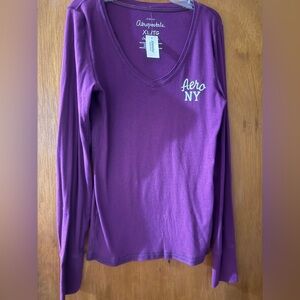 Aeropostale V-Neck Purple Long Sleeve Tee Vintage